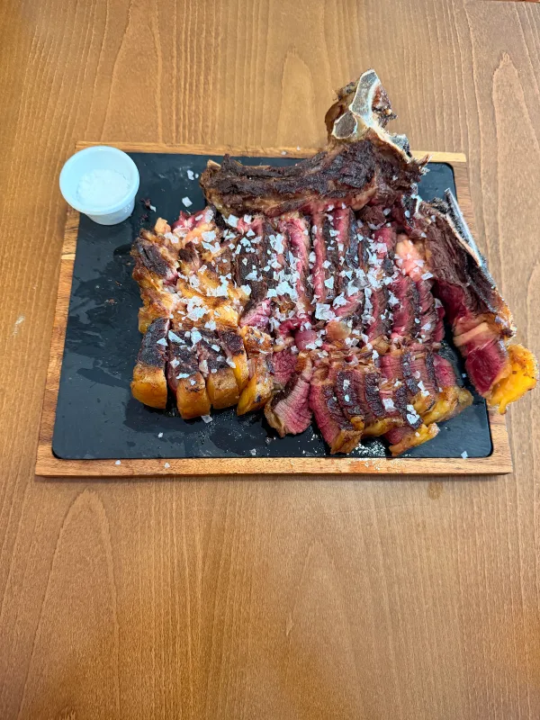 Chuletón Rubia Gallega - La Parrilla de Champi, Noia